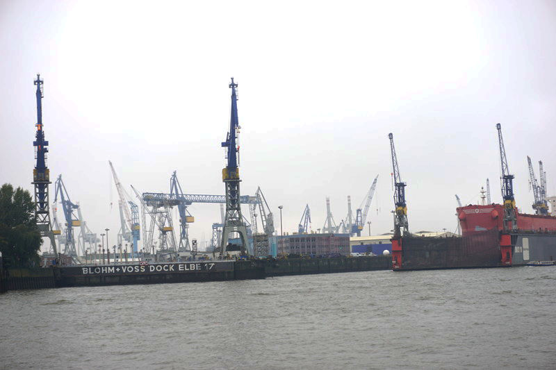 Dock im Hamburger Hafen