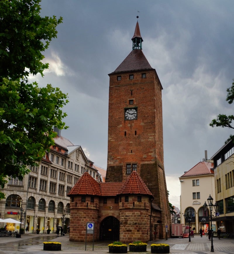 Weißer Turm in der Altstadt von Nürnberg