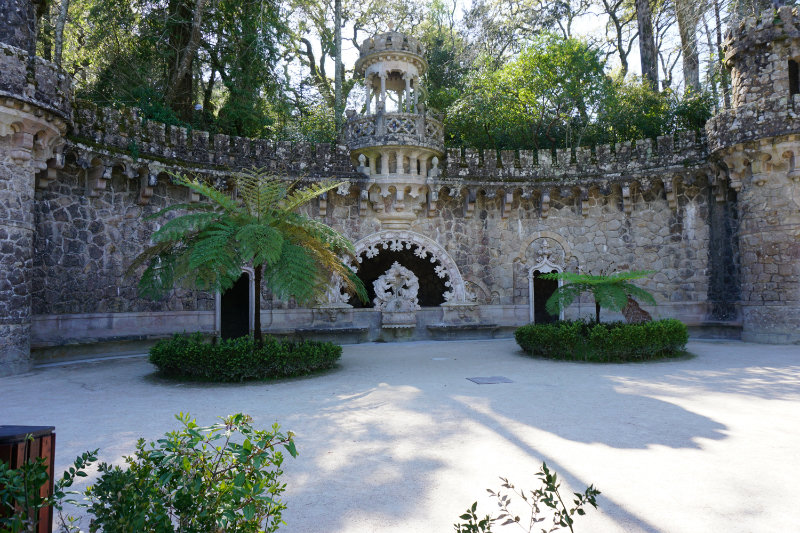 Quinta da Regaleira - Portal of the Guardians