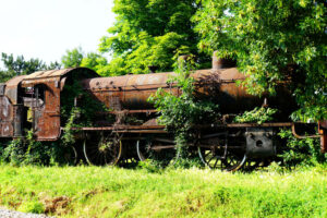 alter Zug in Niš - Zugfahrt von Niš nach Belgrad