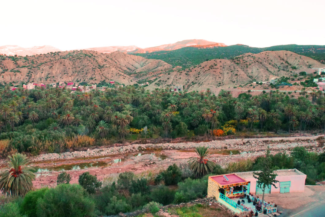 Marokko - Stopp an einem ausgetrockneten Fluss
