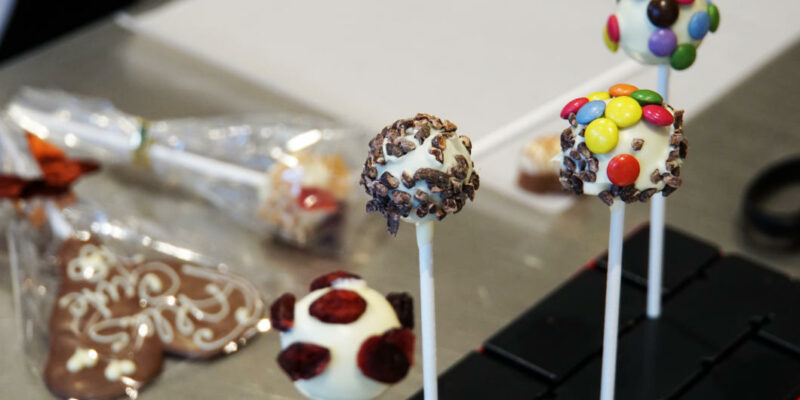 Schokoladen-Lollipop selber machen