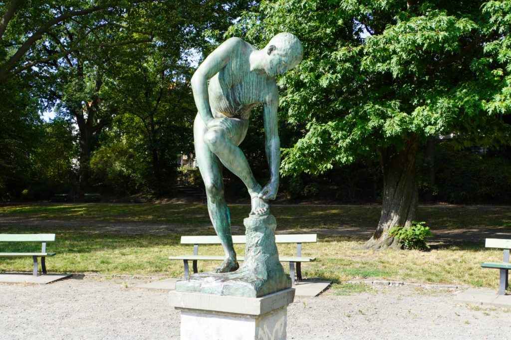Statue im Lietzenseepark
