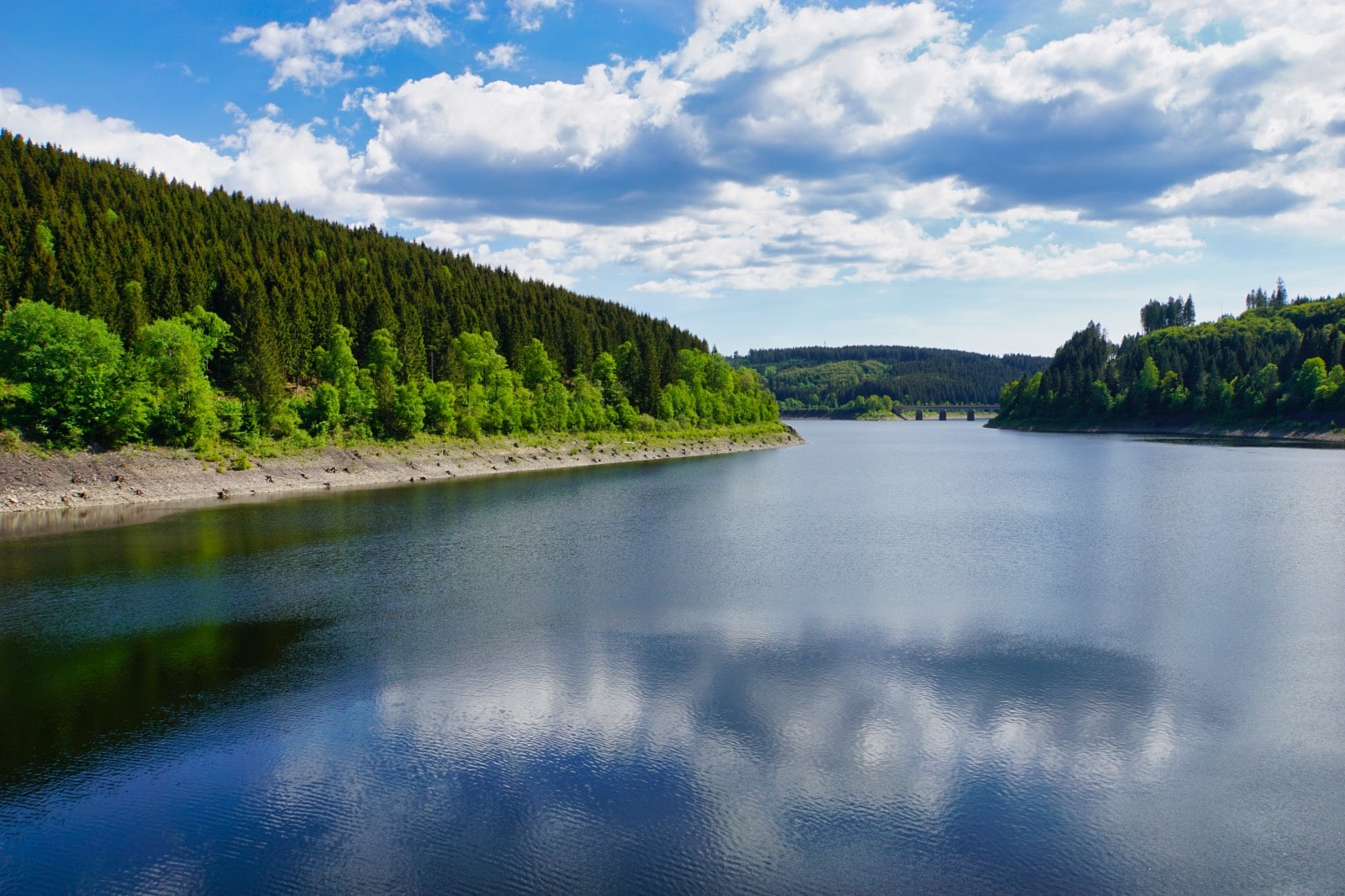Okertalsperre im Harz was für eine beeindruckende Staumauer Okertalsperre im Harz was für eine beeindruckende Staumauer