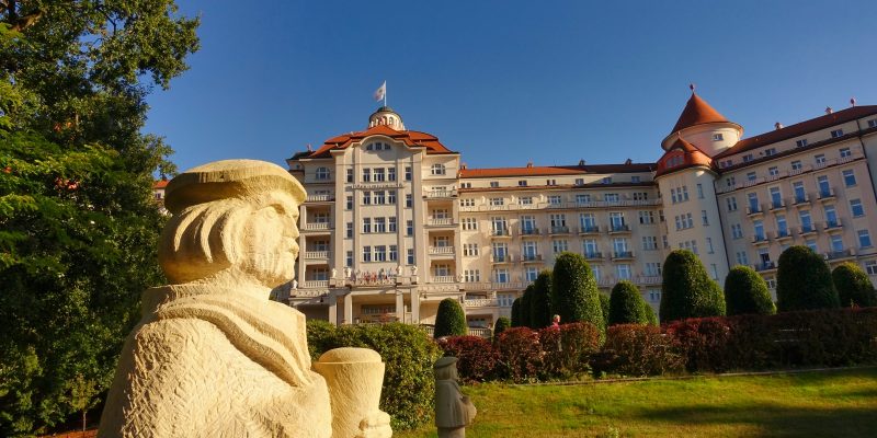 Blick zum Hotel Imperial in Karlsbad