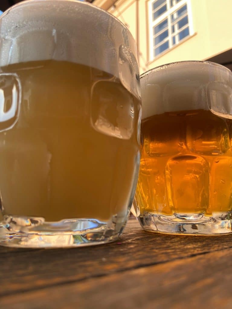 Bier trinken in Prag