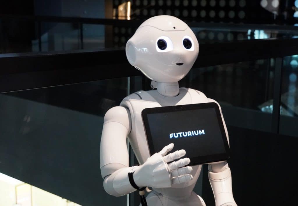 Begrüßung durch einen Roboter im Futurium