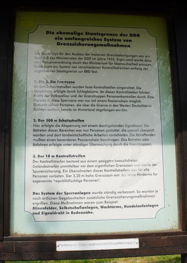 Informationstafel Grenzegebiet, Gedenk- und Begegnungsstätte Stresow