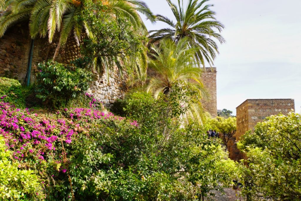 blühende Gärten der Alcazaba von Málaga