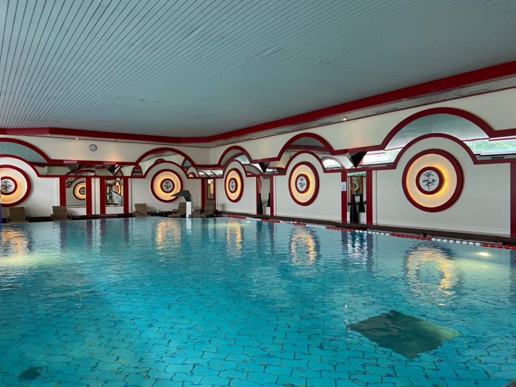Schwimmbad im Maritim Hotel Bad Wildungen
