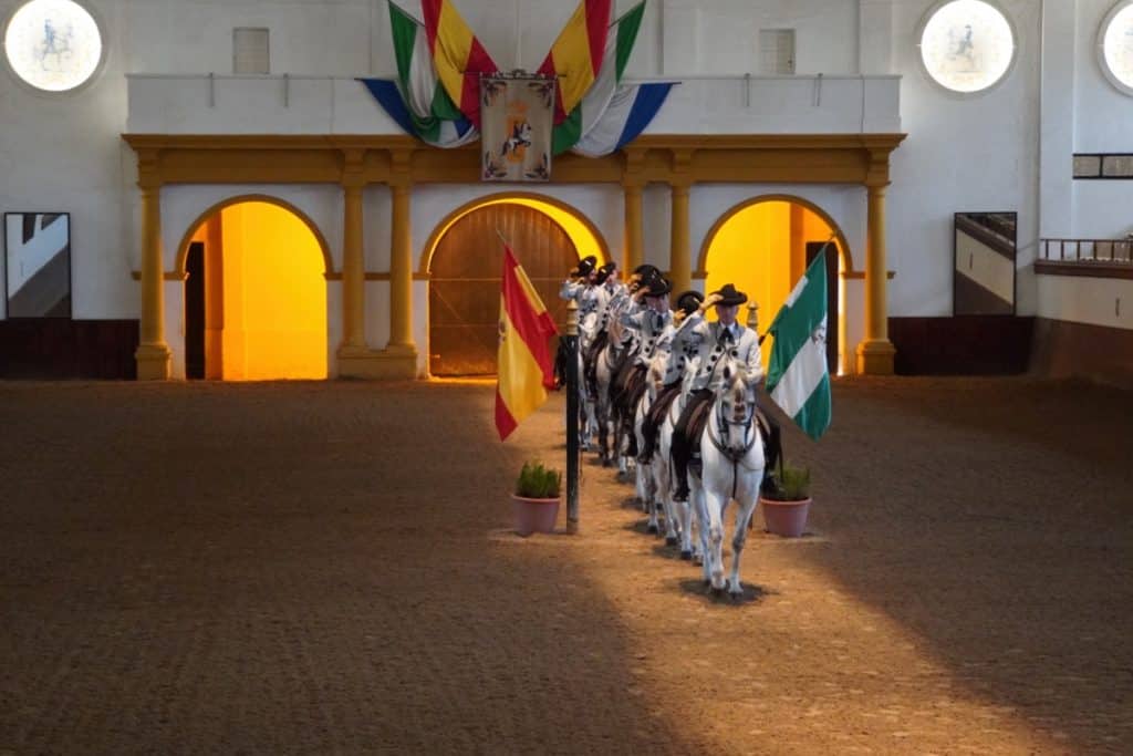 Königlich-Andalusischen Reitschule - Show reiten einer Quadrille