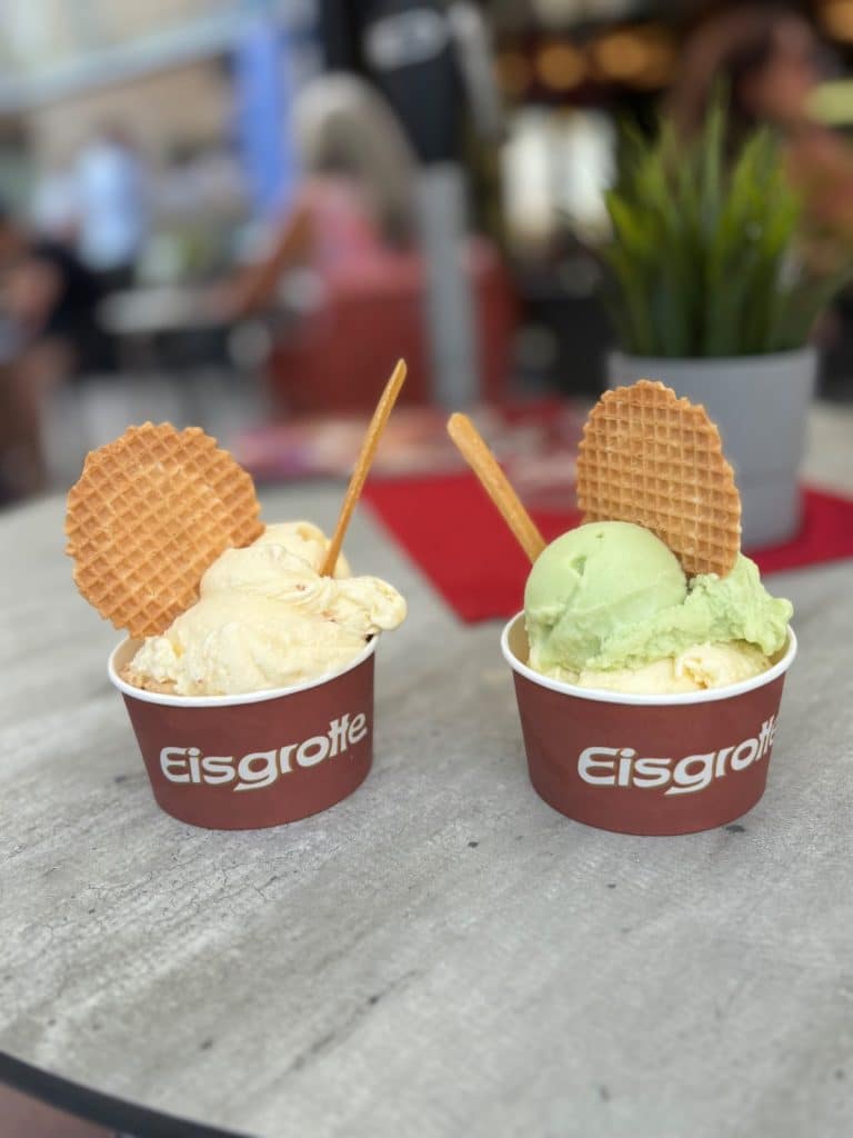 Eisgrotte - Eis in Innsbruck essen