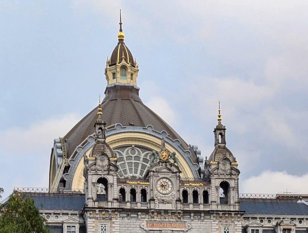 Kuppel der Eisenbahnkathedrale