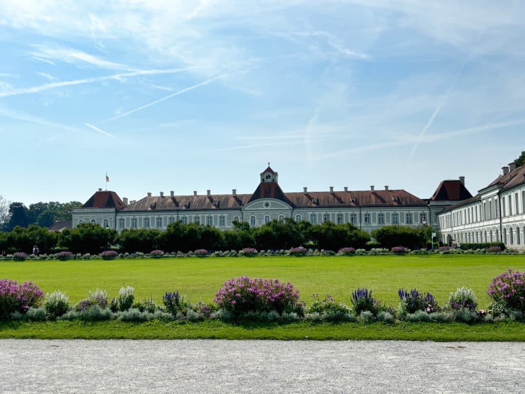 Seitengebäude