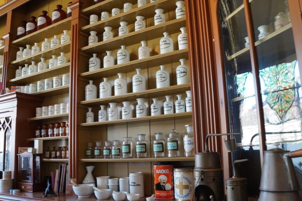 historische Apotheke im Zuiderzeemuseum