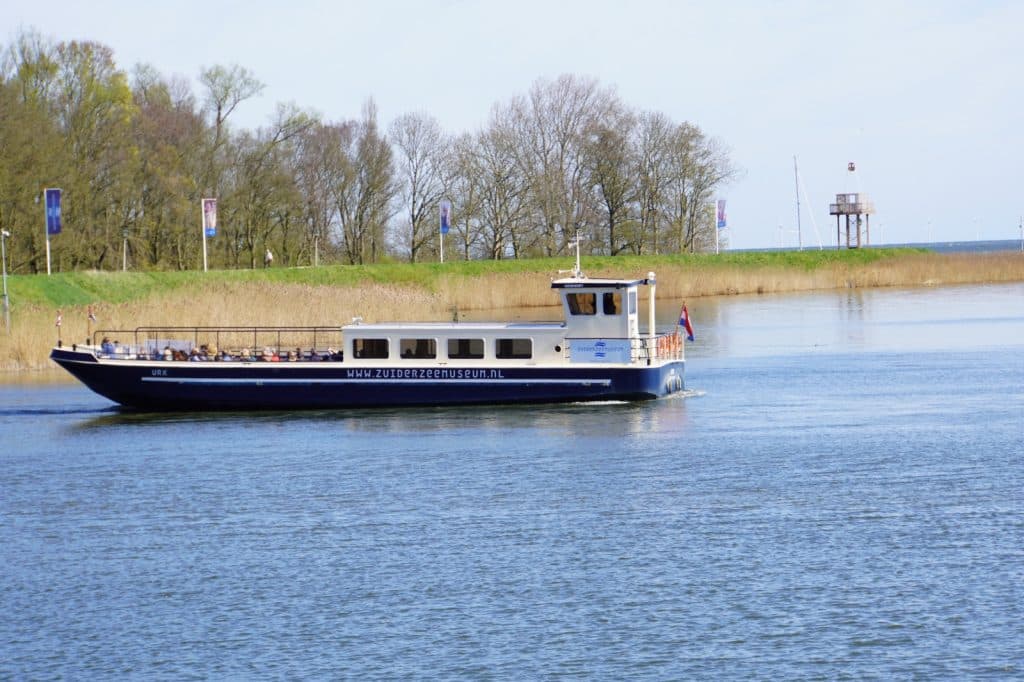 Fähre zum Museum