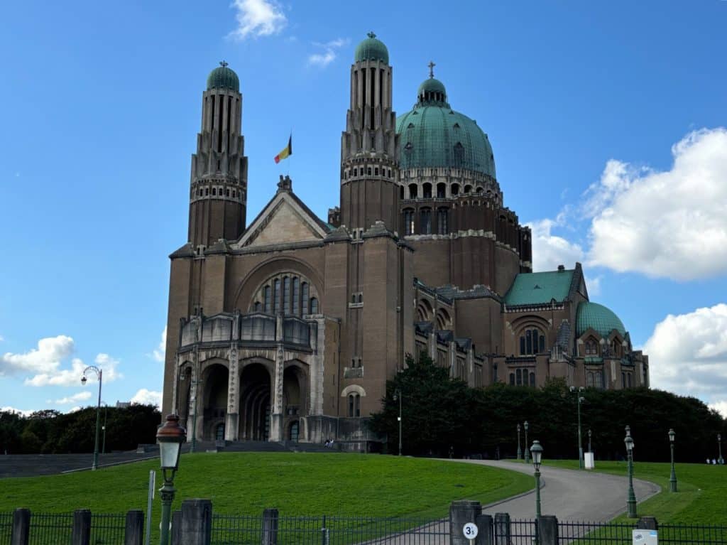 Basilica of the Sacred Heart Koekelberg, Stadtrundfahrt in Brüssel