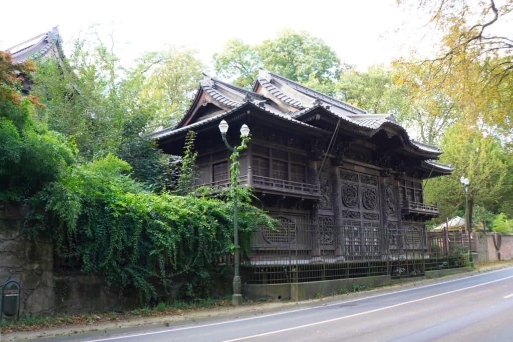 Eingangsgebäude zum Japanische Turm