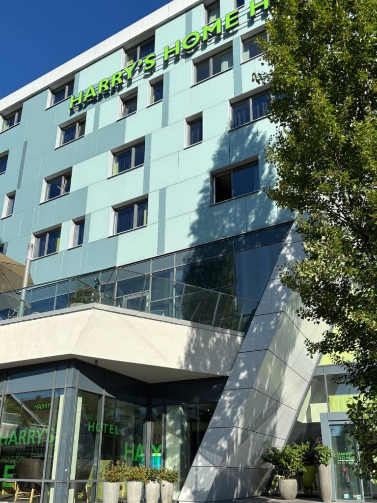 harry's home Hotel in München-Moosach: 