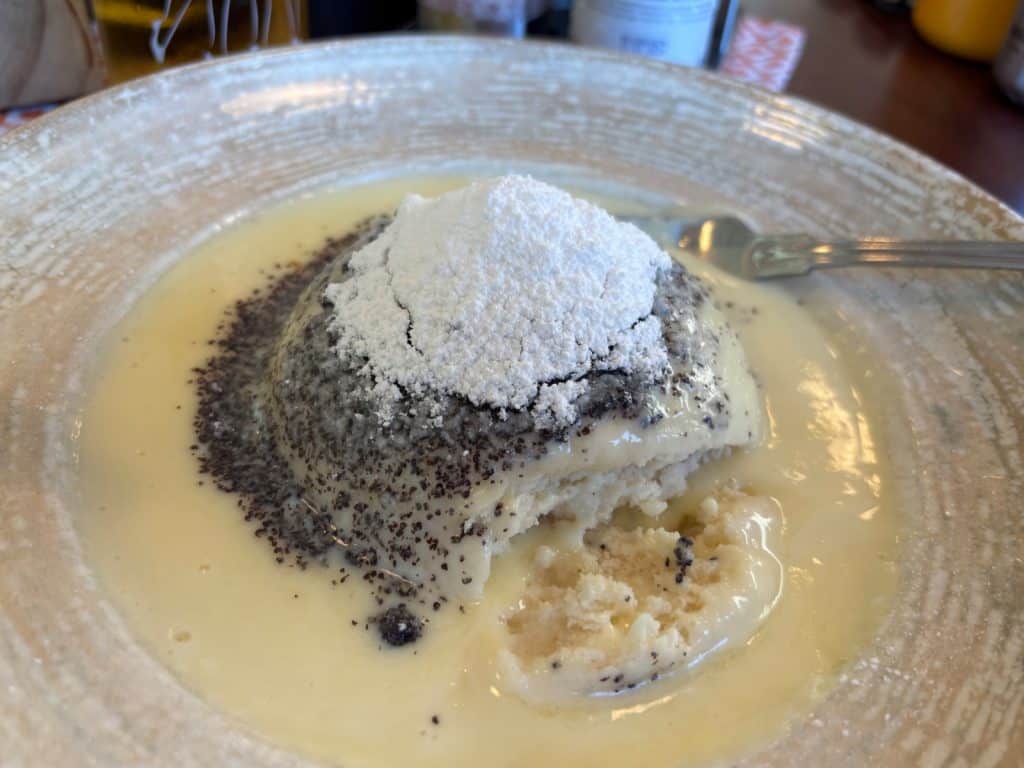 Germknödel essen