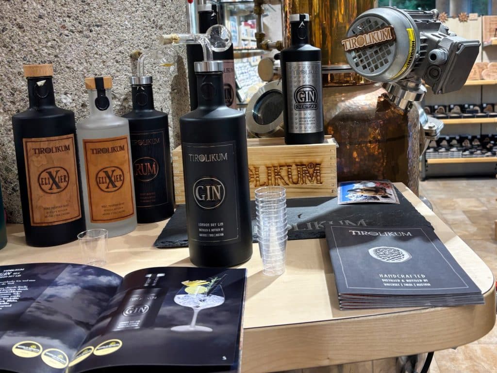 Kaiserwinkl Aktivitäten: Gin Tasting