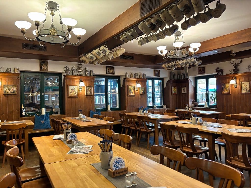 Hirschgarten München: Gastraum