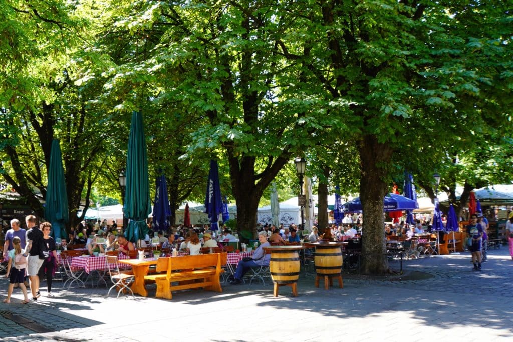 Viktualienmarkt: Biergarten