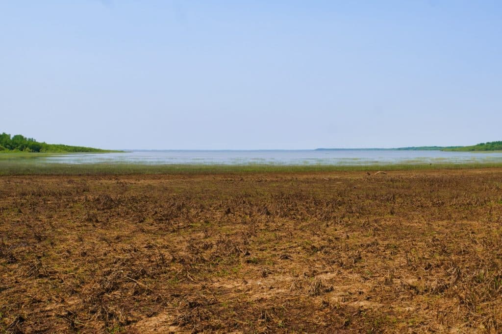 Blick auf den Fluss am Naturschutzgebiet Pointe-Yamachiche