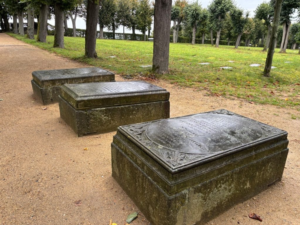 Gräber der gräflichen Famile auf dem Gottesacker in Herrnhut