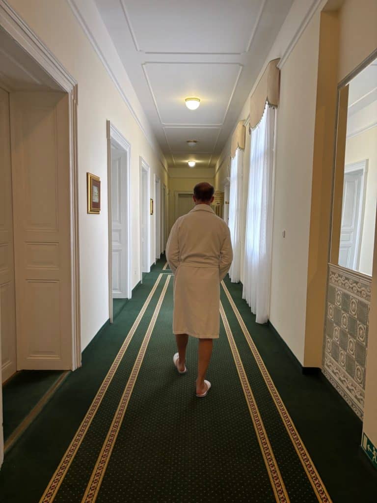 auf dem Weg zur Behandlung