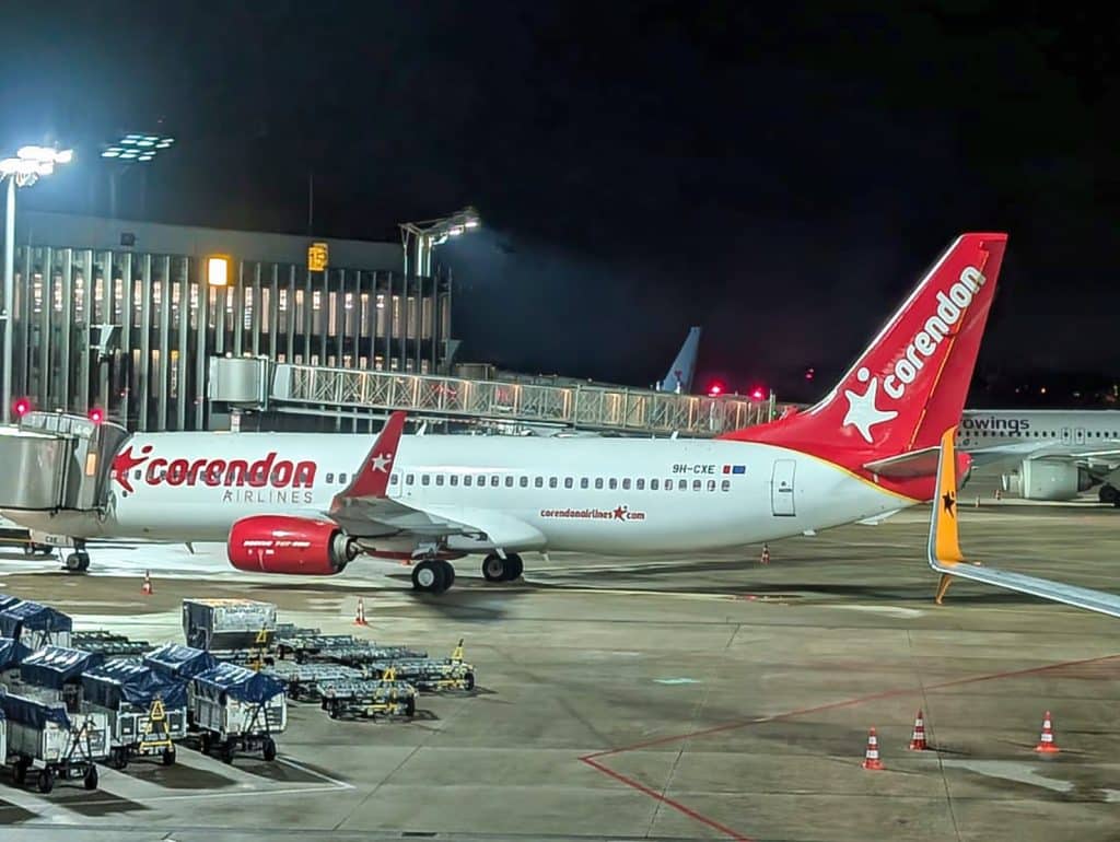 Hannover: Corendon Airlines am frühen Morgen