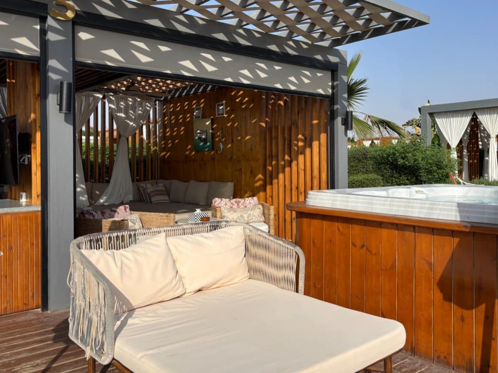 Rixos Radamis: Cabana am Strand