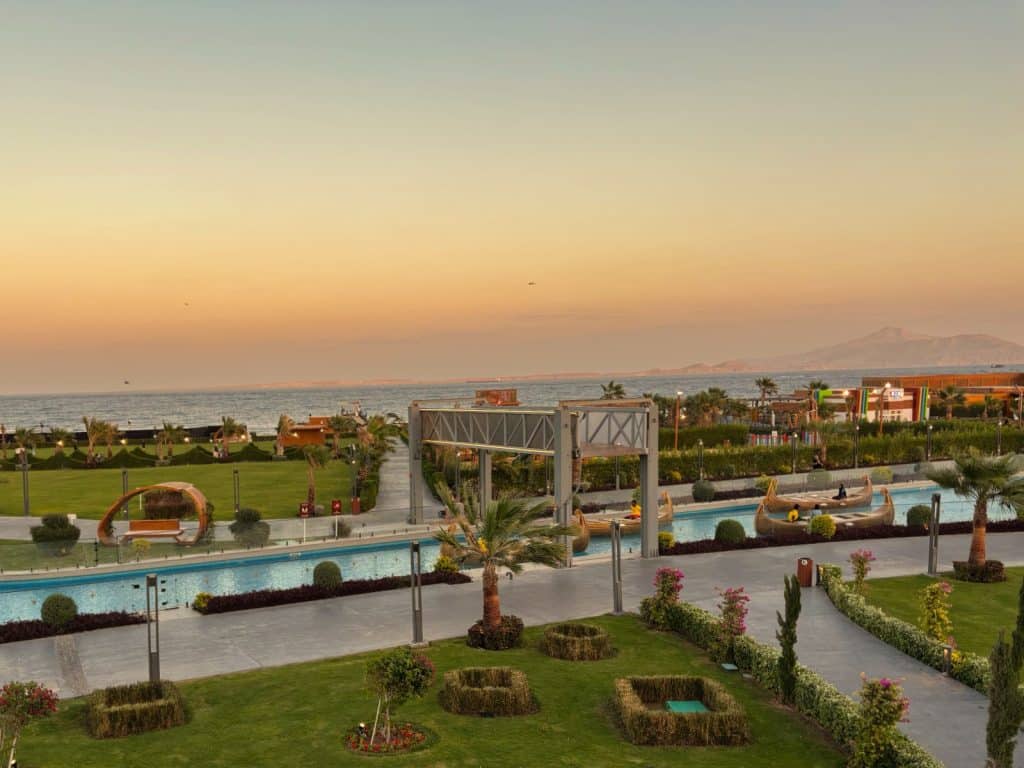 Sonnenuntergang am roten Meer