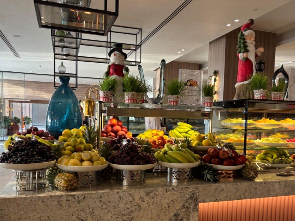 Obst auf dem Frühstücksbüfett im Rixos Radamis