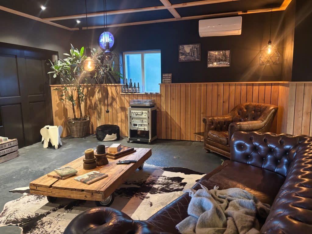 Dijklodges Wijk bij Duurstede: "Wohnzimmer"