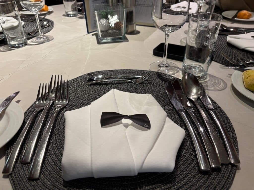 Tischeindeckung zum Galaessen