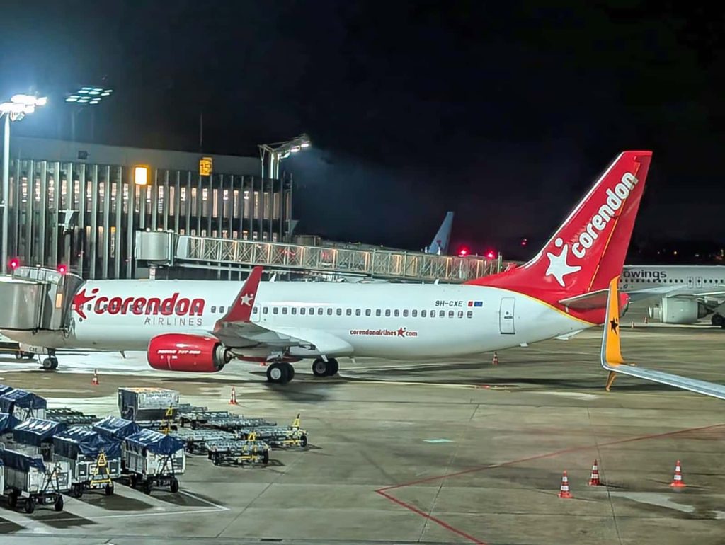 Hannover: Corendon Airlines am frühen Morgen