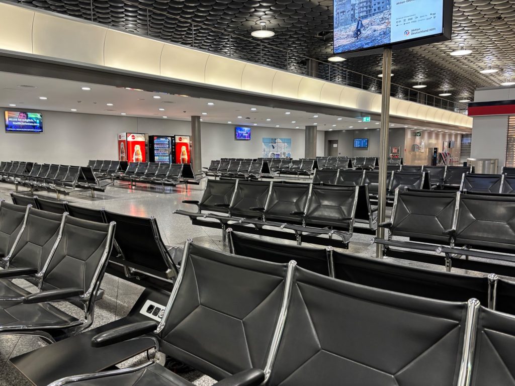 Wartebereich Flughafen Hannover